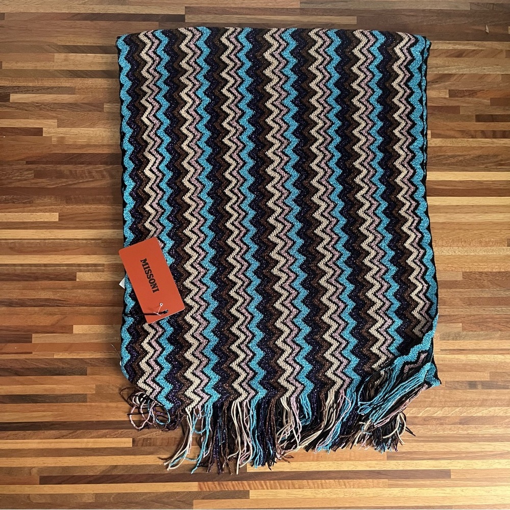 NWT Missoni Metallic Zig Zag Shawl Scarf